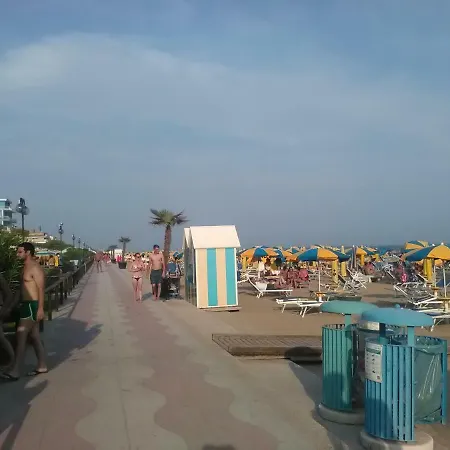 Rosa Lägenhet Lido di Jesolo